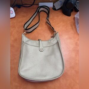 Ah Dorned Chic Gold Crossbody Bag